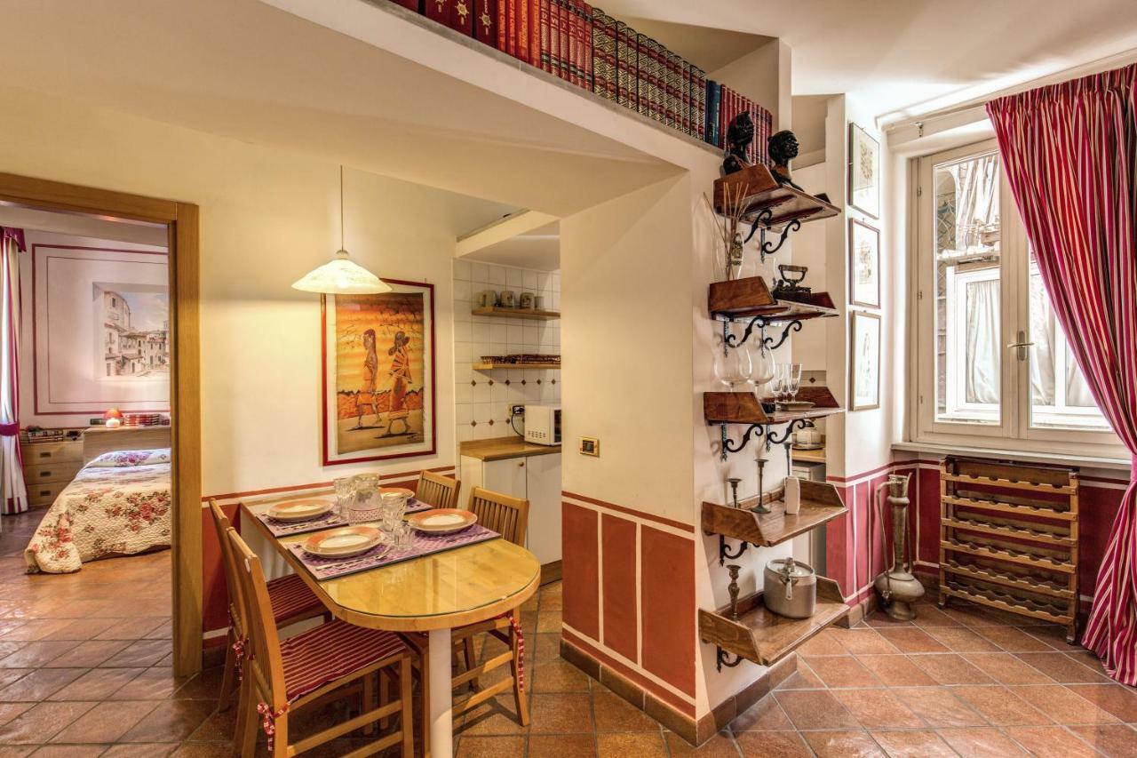 Lovely Flat By The Trevi Fountain Apartamento Roma Exterior foto